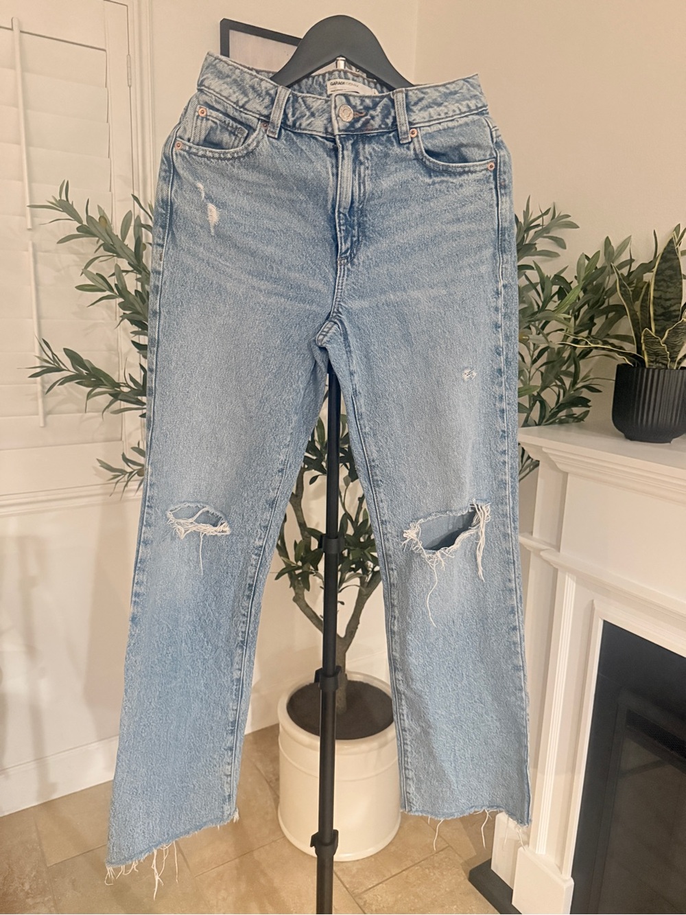 NWOT Garage Light Blue Distressed Straight-Leg Jeans